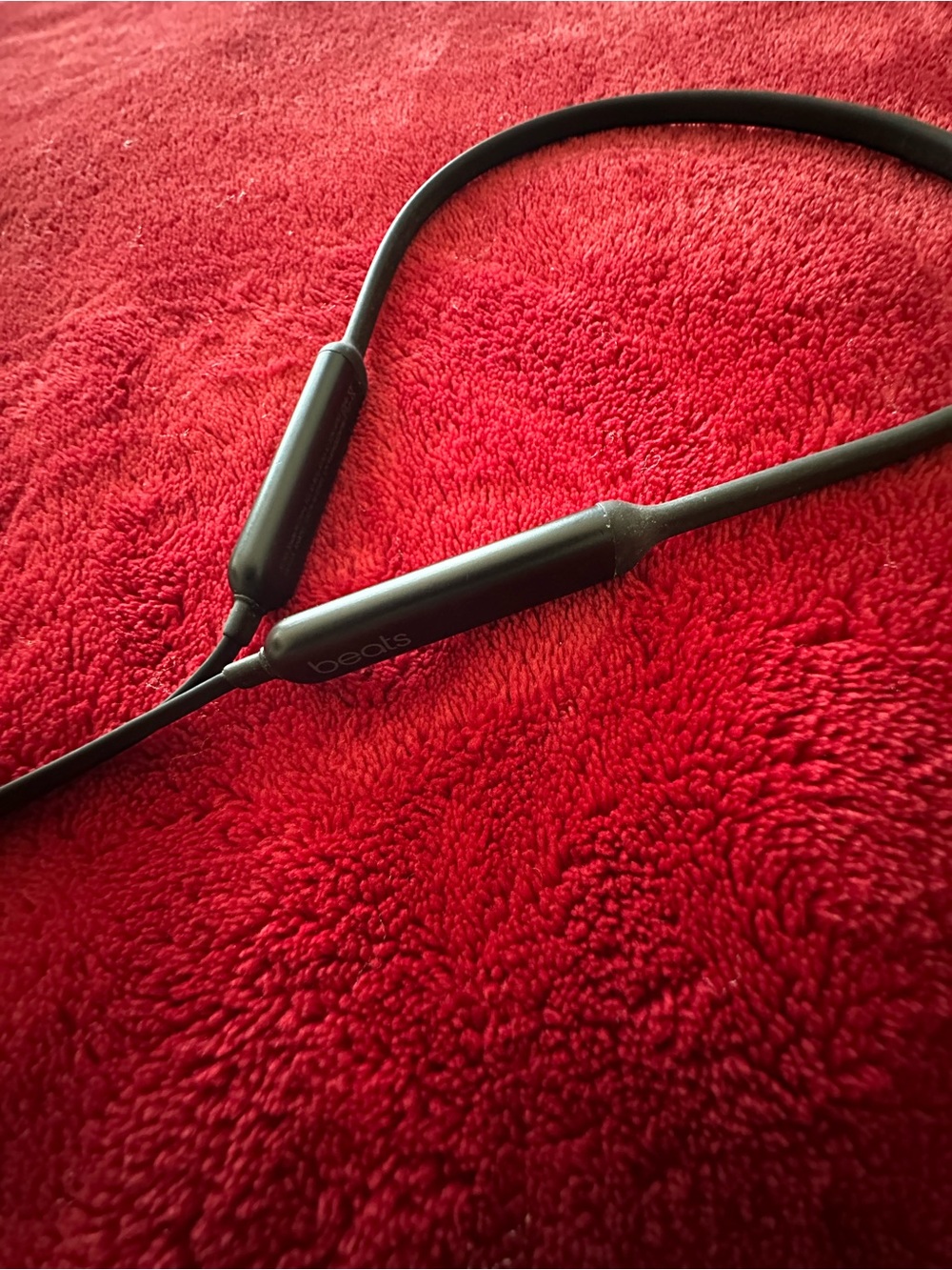 Beats by Dre Wireless Neckband Earbuds in Black